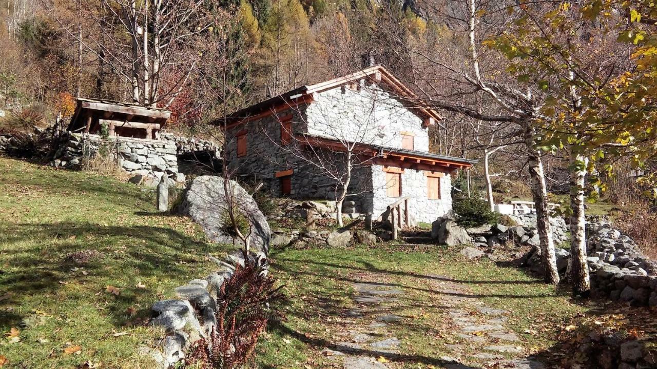 Hotel Ristorante Sasso Remenno Val Masino Екстериор снимка